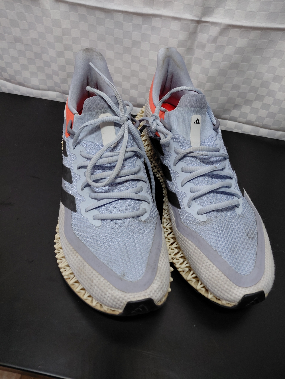 Adidas Men's Light Gray Running Shoes with Coral Accents - Picture 2 of 8